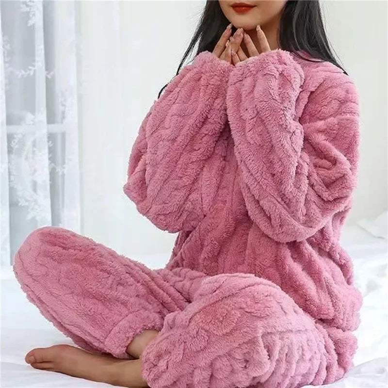 Soft Coral Velvet Jacquard Warm Pajama Set for Women Cozy Loungewear Outerwear for Winter Christmas Valentine'S Day Gift ﻿