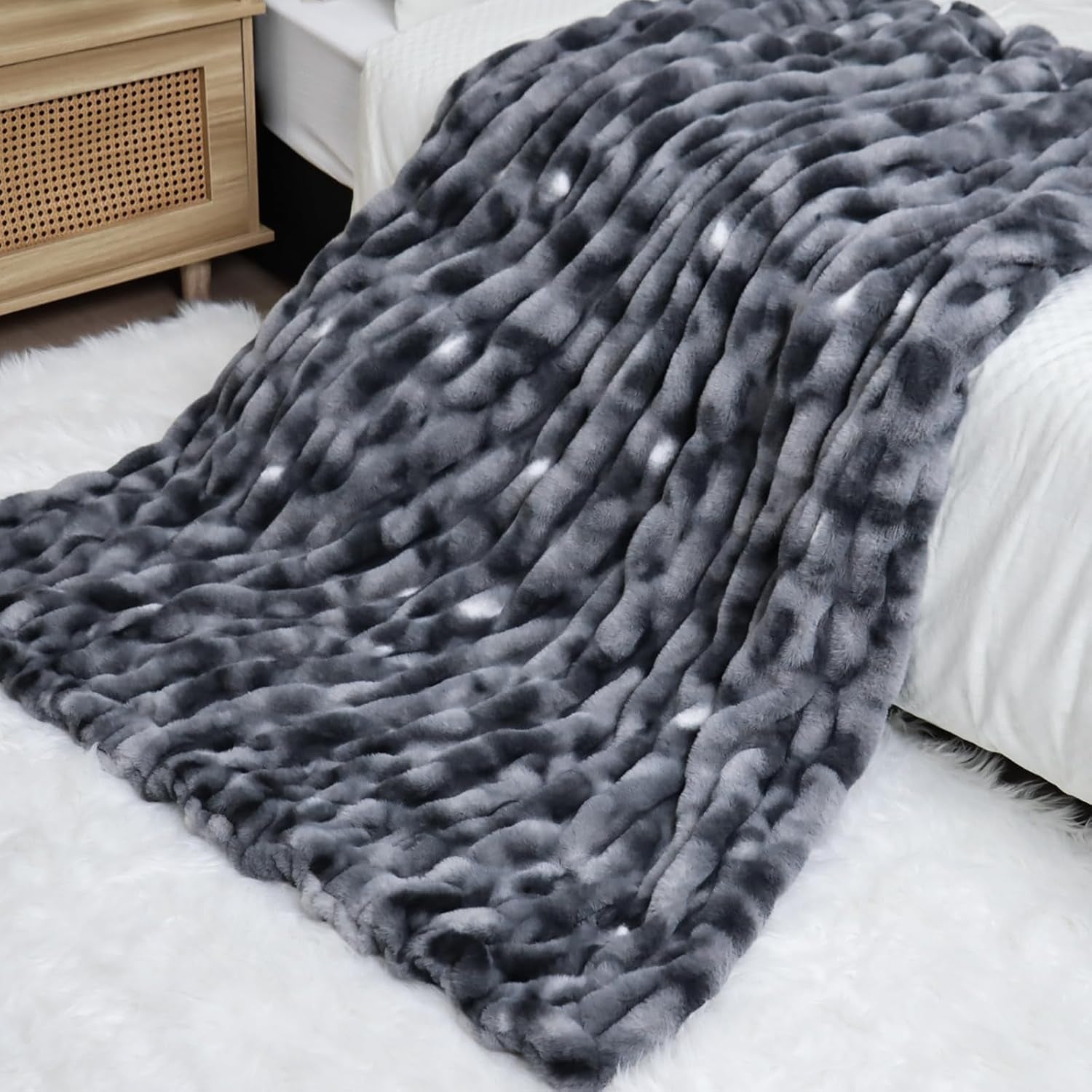 Double Sided Ruched Faux Rabbit Fur Throw Blanket for Couch, Ultra Soft Fluffy Mink Blanket, Plush Cozy Home Decor Throw Gifts for Women & Men, 50"X60", Tiedyedarkgrey