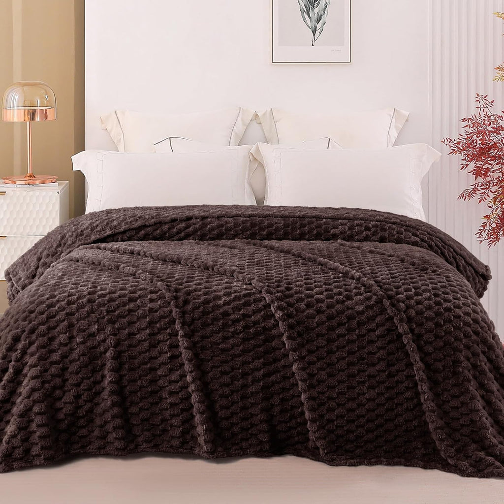 3D Fleece Twin Size Blanket for Bed, Coffee | Extra Soft Fuzzy Plush Lightweight Bed Blankets, Cozy Fluffy Decorative Blankets for All Seasons, 60X80 Inches