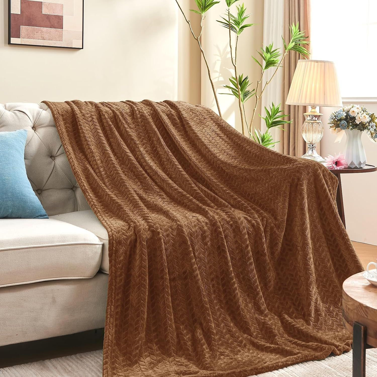 Fleece Twin Blanket for Bed Chocolate Brown Throw Blanket for Couch Super Soft Cozy Warm Blankets and Throws Lightweight Fuzzy Large Blanket for Sofa Bed Office,60X90 Inches